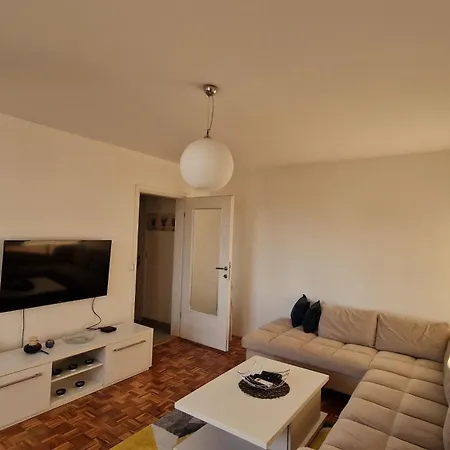 River View Apartment *
